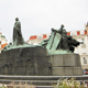 プラハの旧市街広場に建つヤン・フス像